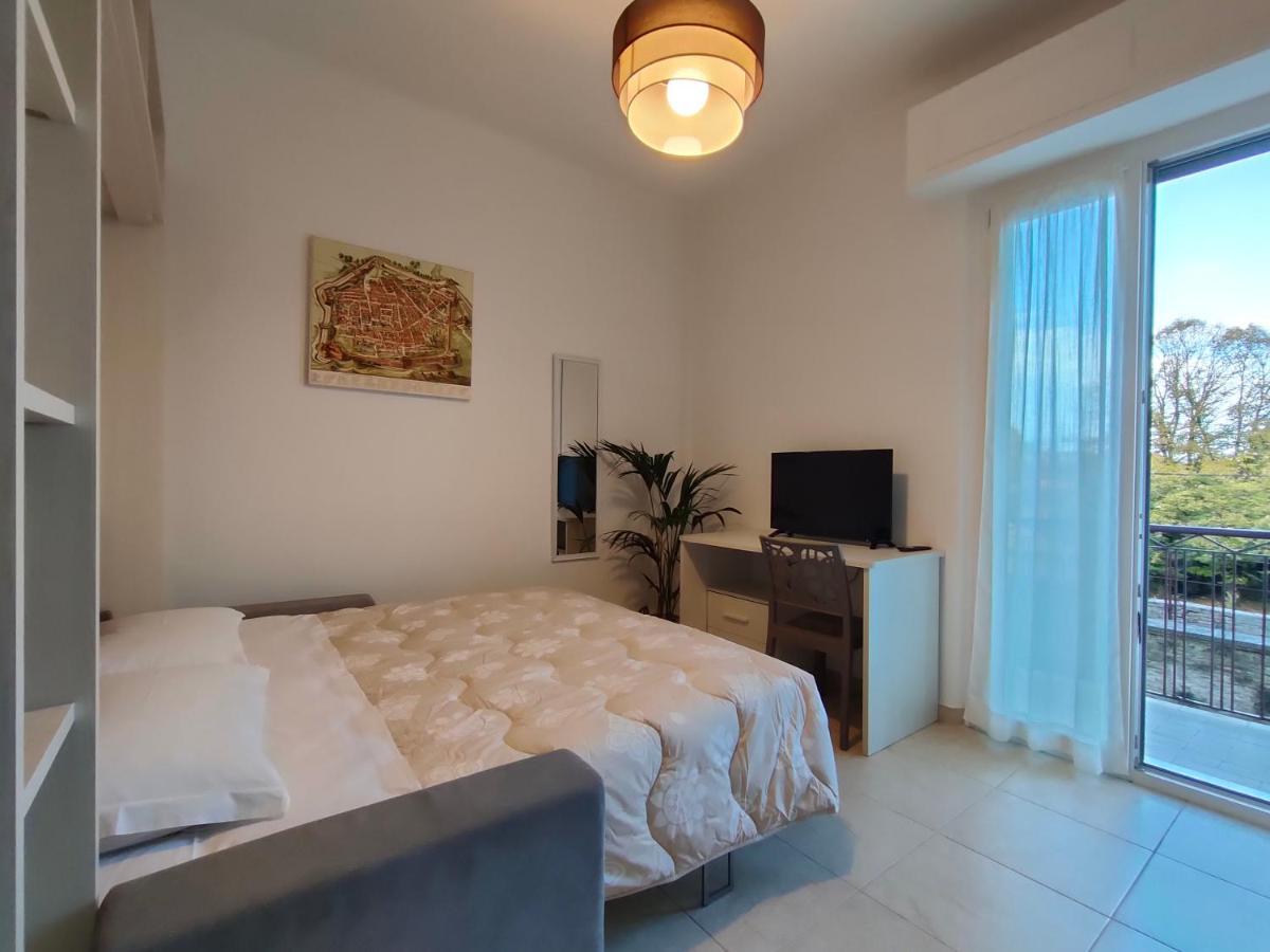 La Casa Di Ewa - Pesaro Centro-Mare Daire Dış mekan fotoğraf