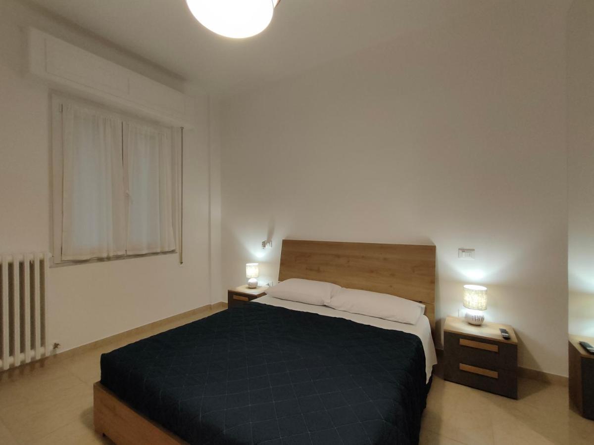 La Casa Di Ewa - Pesaro Centro-Mare Daire Dış mekan fotoğraf