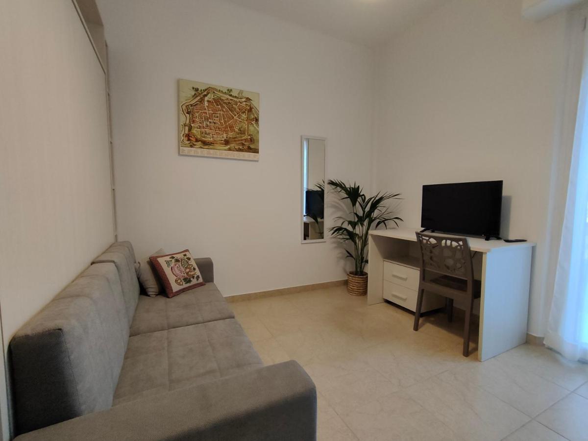 La Casa Di Ewa - Pesaro Centro-Mare Daire Dış mekan fotoğraf